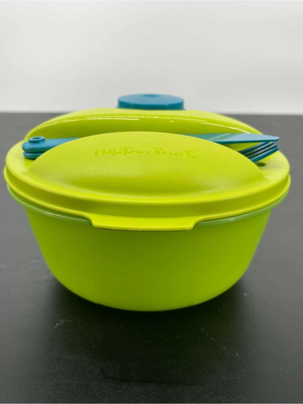 Tupperware Salad Bowl, Dressing and Utensil Set 1700-5
